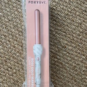 FoxyBae Curling Wand
